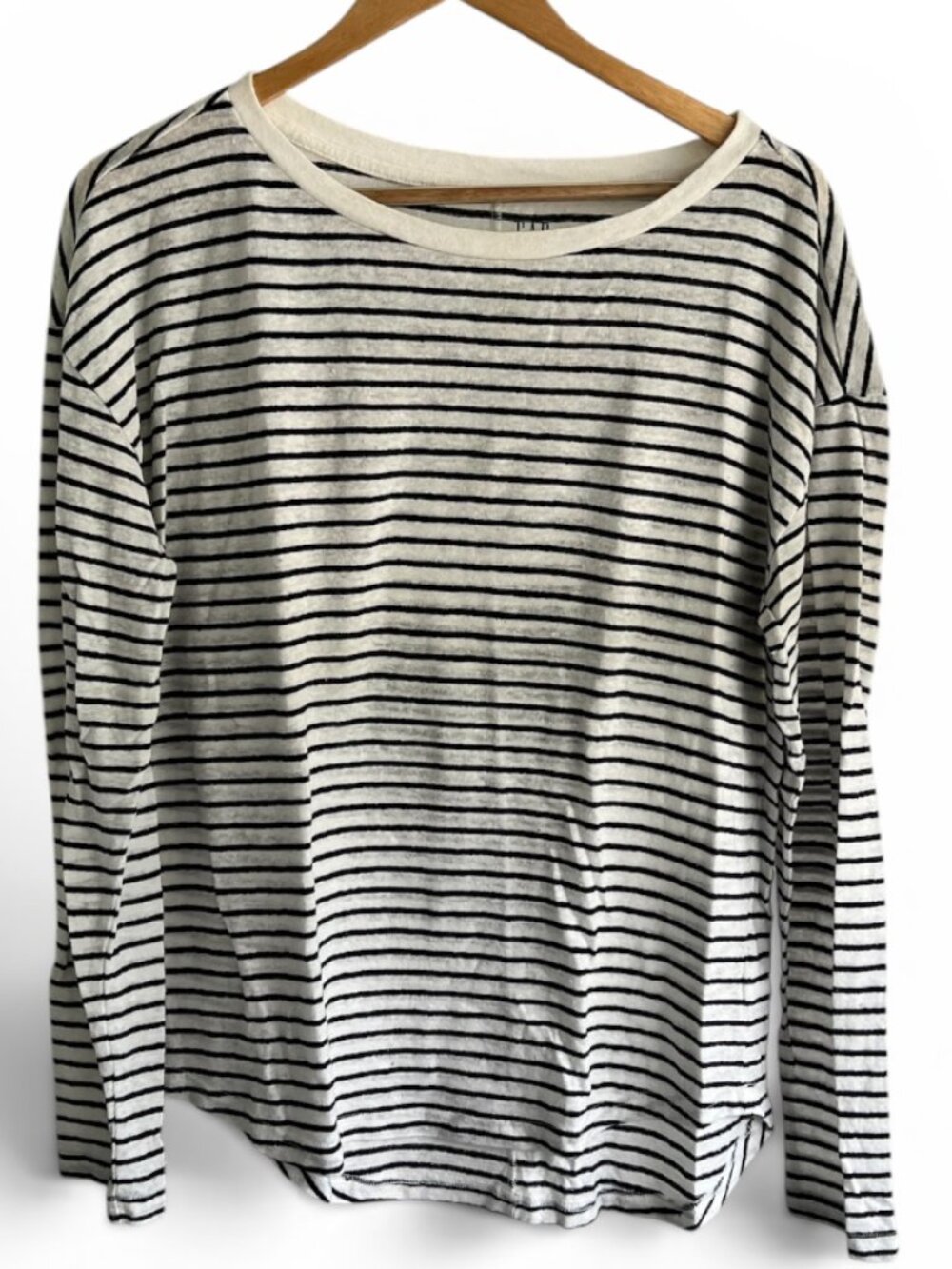 Gap Linen Blend Black and White Long Sleeve Tee - Size Medium